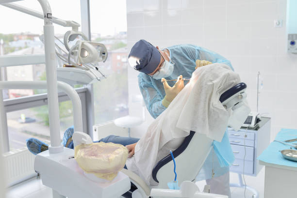 Best Emergency Tooth Extraction in South Holland, IL